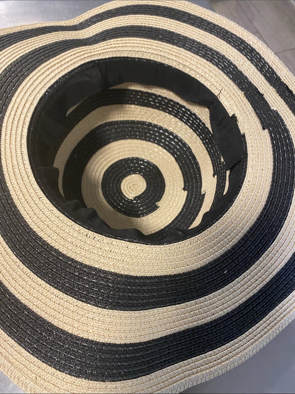 Striped Wide Brim Straw Sun Hat in Black and Natural - Picture 3 of 3